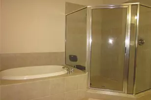 4015 Courtside Way, Tampa, FL 33618 - Photo 29