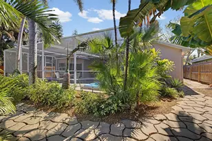 402 Village Dr, Tarpon Springs, FL 34689 - Photo 21