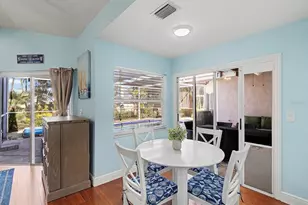 402 Village Dr, Tarpon Springs, FL 34689 - Photo 17