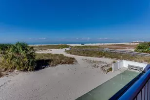 10280 Gulf Blvd, Treasure Island, FL 33706 - Photo 9