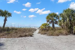 10280 Gulf Blvd, Treasure Island, FL 33706 - Photo 45