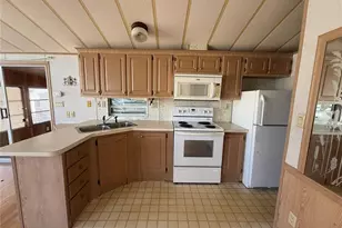 9514 Black Bear Dr, Weeki Wachee, FL 34613 - Photo 9