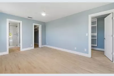11145 4th Street E, Treasure Island, FL 33706 - Photo 17