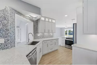 11145 4th Street E, Treasure Island, FL 33706 - Photo 17