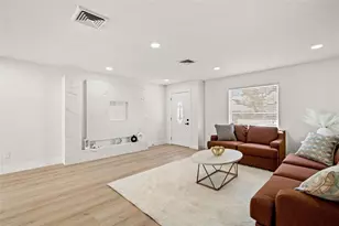 12671 115th St, Largo, FL 33778 - Photo 5