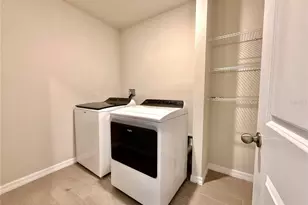 3204 Fresno Pl, Zephyrhills, FL 33541 - Photo 27