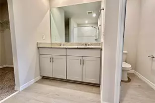 3204 Fresno Pl, Zephyrhills, FL 33541 - Photo 37