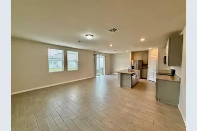 3204 Fresno Place, Zephyrhills, FL 33541 - Photo 7