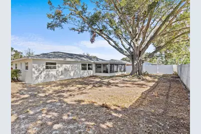 2573 Redwood Circle, Clearwater, FL 33763 - Photo 23