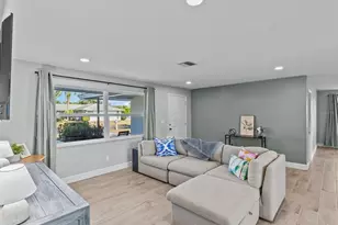 2573 Redwood Cir, Clearwater, FL 33763 - Photo 13