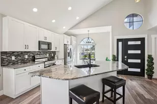 8951 Eastman Dr, Tampa, FL 33626 - Photo 17