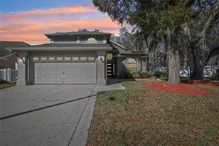 8951 Eastman Dr, Tampa, FL 33626 - Photo 5