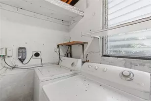 1715 W Overpar Dr, Tampa, FL 33612 - Photo 53