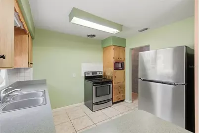 1715 W Overpar Drive, Tampa, FL 33612 - Photo 17