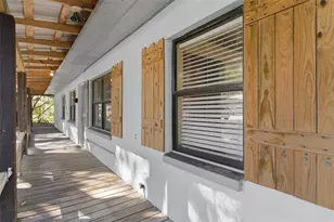 1715 W Overpar Dr, Tampa, FL 33612 - Photo 7