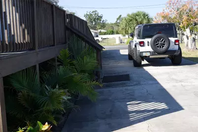 1007 77th Street E, Palmetto, FL 34221 - Photo 7