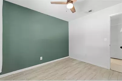 821 Pine Street, Tarpon Springs, FL 34689 - Photo 11