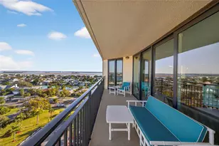 690 Island Way, Clearwater Beach, FL 33767 - Photo 31