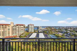 690 Island Way, Clearwater Beach, FL 33767 - Photo 27