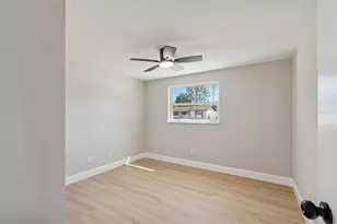 8818 Auburn Way, Tampa, FL 33615 - Photo 33