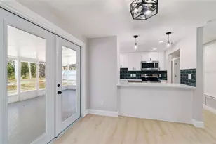 8818 Auburn Way, Tampa, FL 33615 - Photo 11