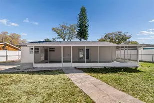 8818 Auburn Way, Tampa, FL 33615 - Photo 43