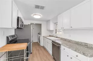 12120 71st St E, Parrish, FL 34219 - Photo 9