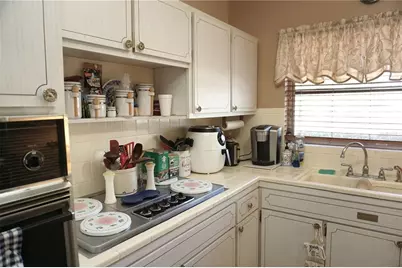 800 74th Avenue N, Saint Petersburg, FL 33702 - Photo 7