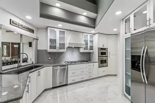 1705 Meyers Cove Dr, Tarpon Springs, FL 34689 - Photo 17