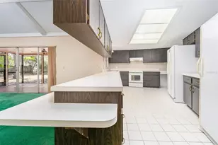 905 Stanberry Dr, Brandon, FL 33511 - Photo 3