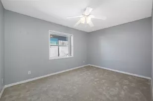 218 80th Ave N, Saint Petersburg, FL 33702 - Photo 31