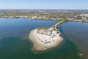 1907 Gulf Beach Blvd, Tarpon Springs, FL 34689 - Photo 69