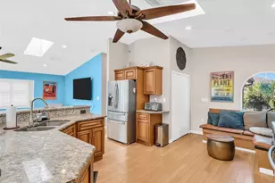 1907 Gulf Beach Blvd, Tarpon Springs, FL 34689 - Photo 9