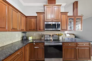 8169 Wild Oaks Cir, Largo, FL 33773 - Photo 13