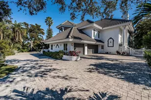 5212 62nd Ave S, Saint Petersburg, FL 33715 - Photo 5