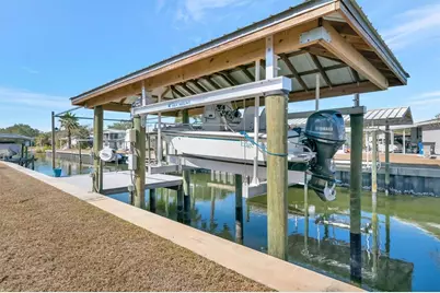 129 E Saint Lucia Loop, Apollo Beach, FL 33572 - Photo 7