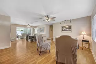 3067 Kapok Kove Dr, Clearwater, FL 33759 - Photo 9