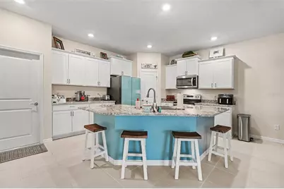 32310 Lexington Street, Wesley Chapel, FL 33543 - Photo 13