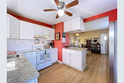 4042 Arkansas Avenue NE, Saint Petersburg, FL 33703 - Photo 11