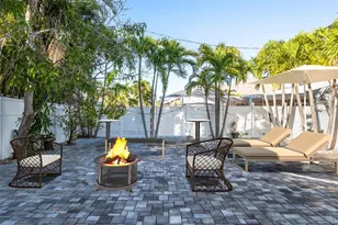 2710 Hibiscus Dr W, Belleair Beach, FL 33786 - Photo 43