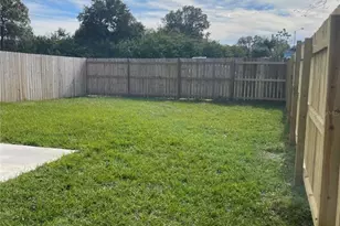 10674 101st Ave, Seminole, FL 33772 - Photo 17