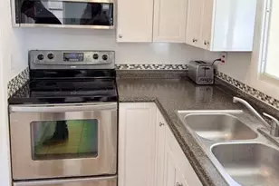 5520 Hobson St NE, Saint Petersburg, FL 33704 - Photo 11