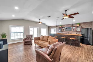 4815 Plantation Dr, Tampa, FL 33615 - Photo 11