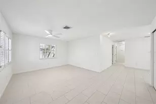 3843 Shore Acres Blvd NE, Saint Petersburg, FL 33703 - Photo 5