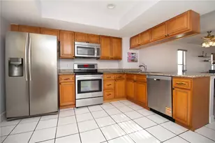 12140 Capri Cir S, Treasure Island, FL 33706 - Photo 17