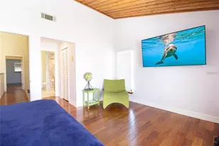 12140 Capri Cir S, Treasure Island, FL 33706 - Photo 17