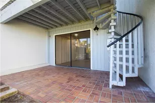 12140 Capri Cir S, Treasure Island, FL 33706 - Photo 39