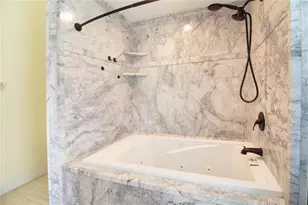 12140 Capri Cir S, Treasure Island, FL 33706 - Photo 23