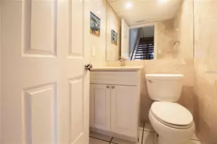 12140 Capri Cir S, Treasure Island, FL 33706 - Photo 15