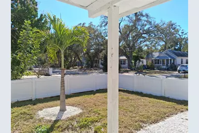 2020 13th Street S, Saint Petersburg, FL 33705 - Photo 3